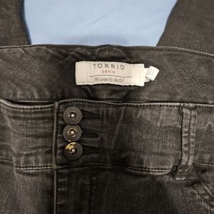 Torrid black denim jeans jeggings 24s